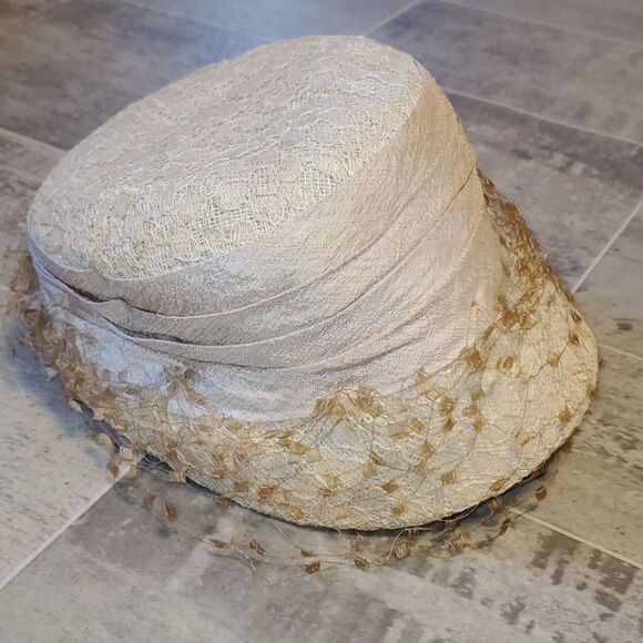 Vintage Ivory Satin-Lace-Silk Hat - Picture 1 of 6